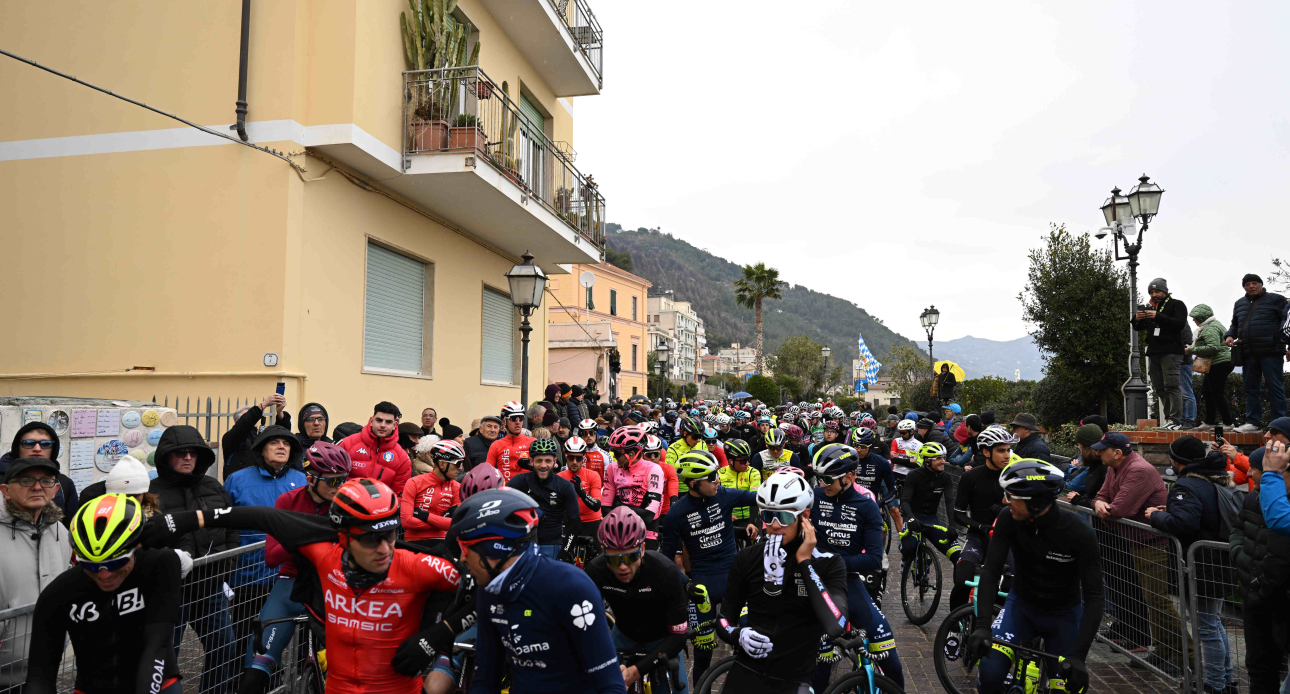  Orari passaggi della corsa in Laigueglia e Crono Tabella